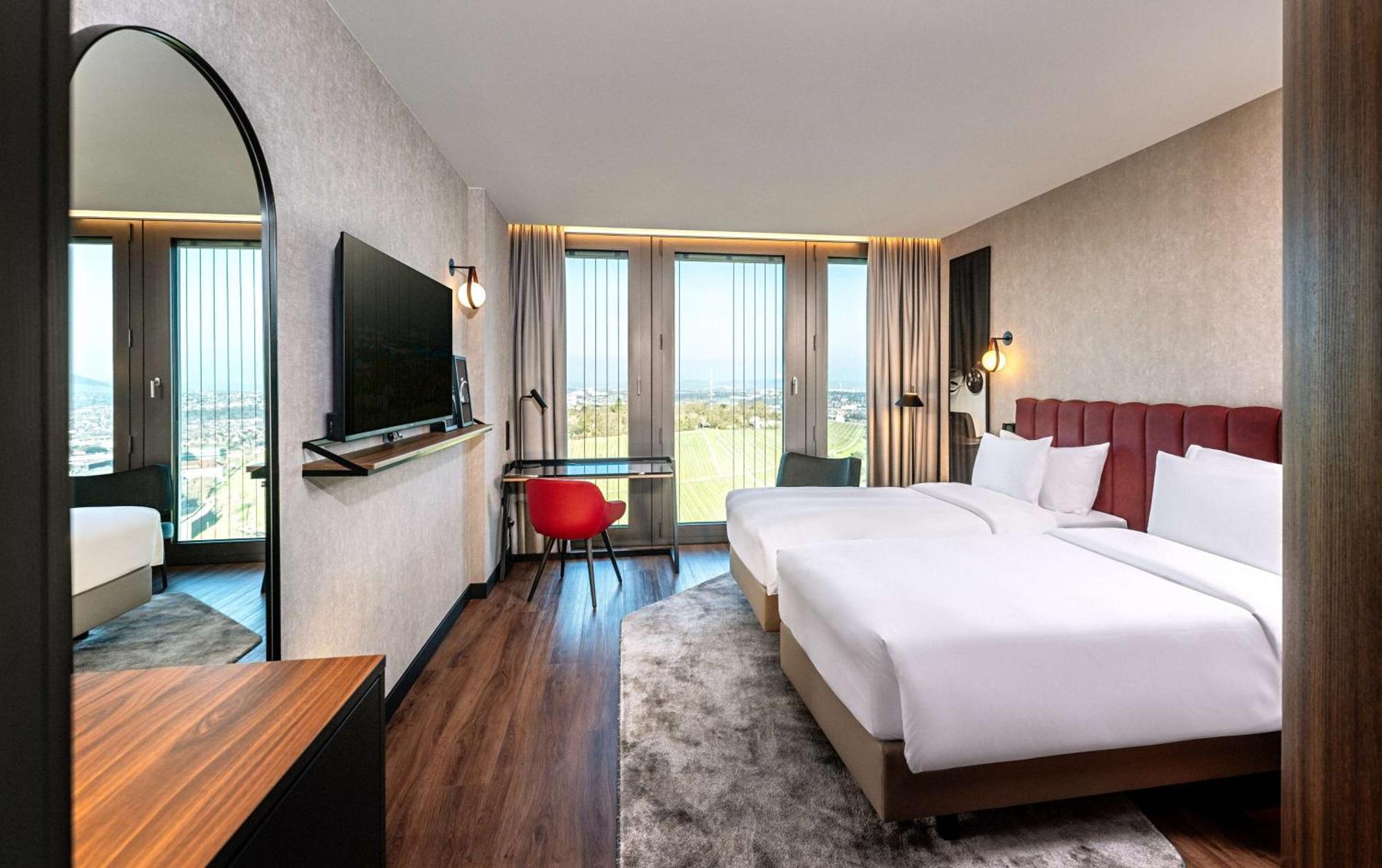 Radisson Blu Hotel At Porsche Design Tower สตุตการ์ต ภายนอก รูปภาพ